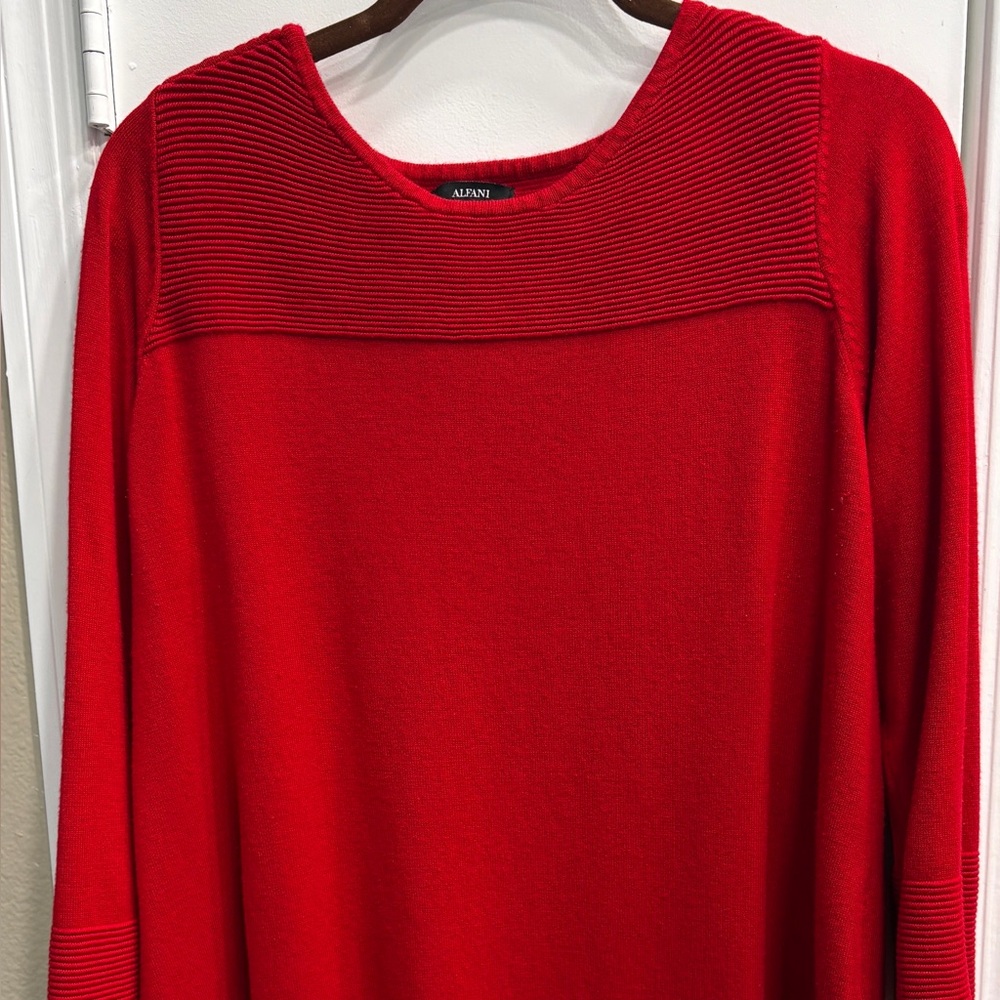 Alfani Red Long-sleeved Tunic Sweater